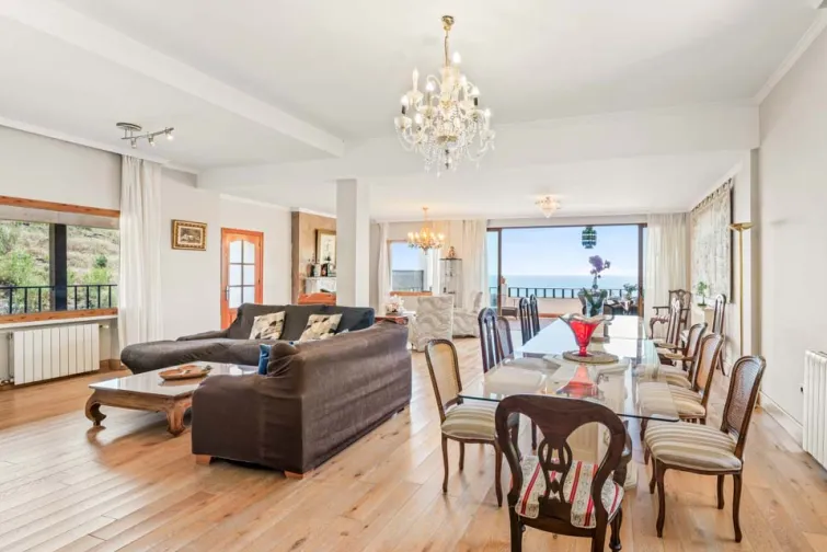 Dining Room-0