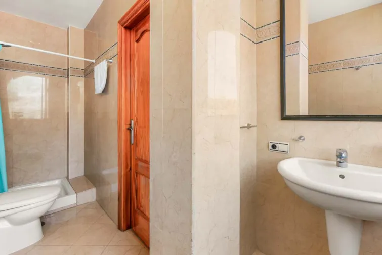 Shower Room-0