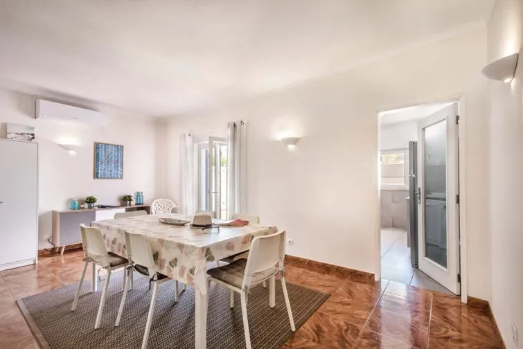 Dining Room-0
