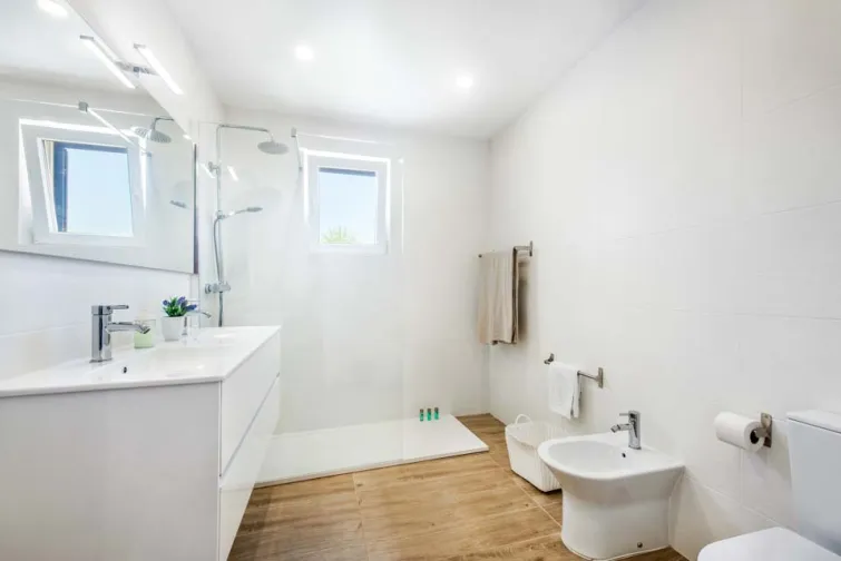 Shower Room-0