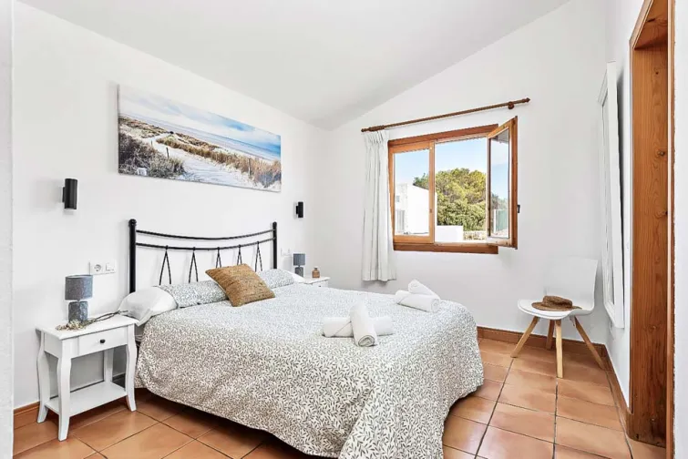 Bedroom-0