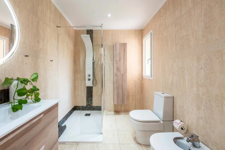 Shower Room-0