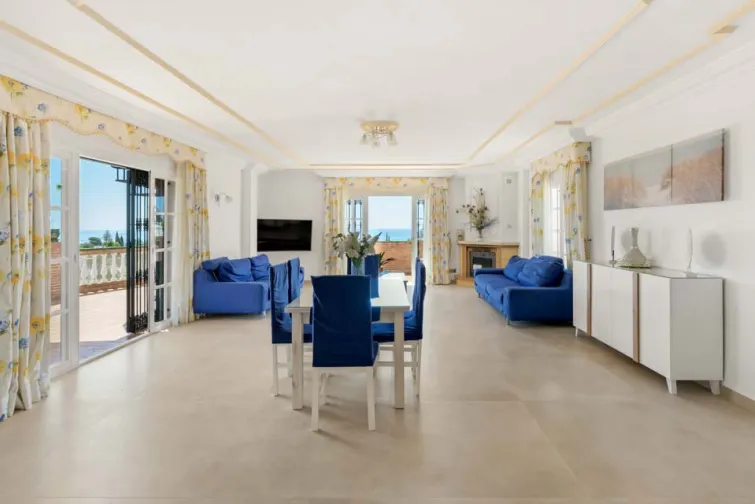 Dining Room-0