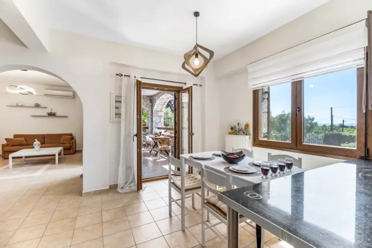 Dining Room-0