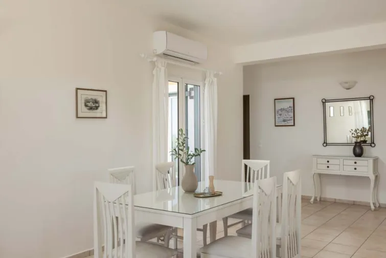Dining Room-0