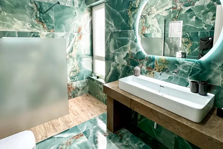 Shower Room-0