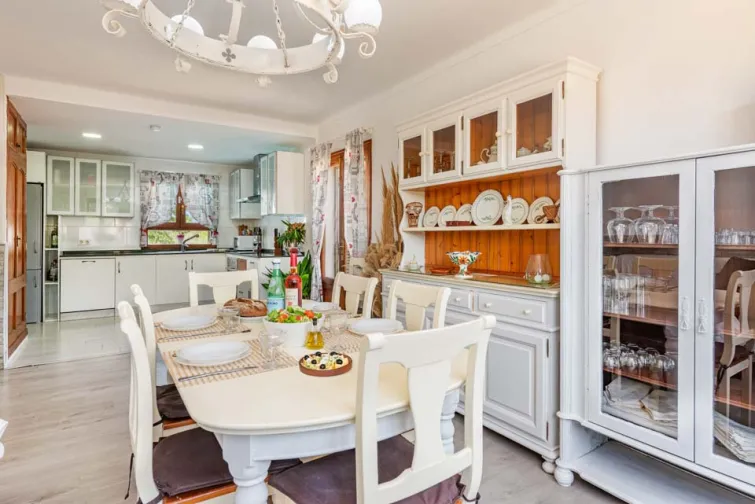 Dining Room-0
