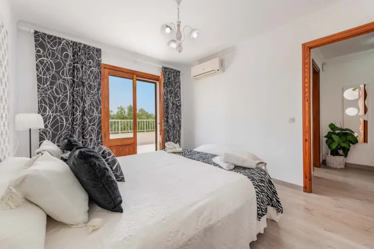 Bedroom-0