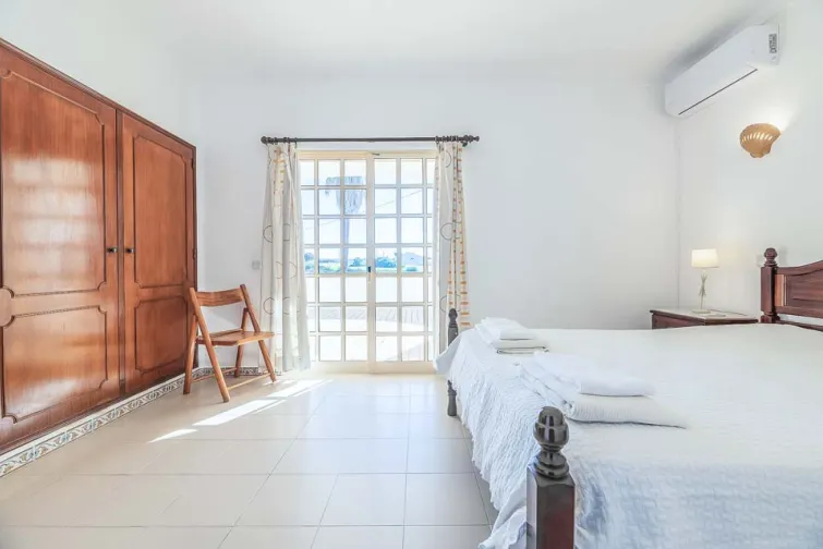 Bedroom-0