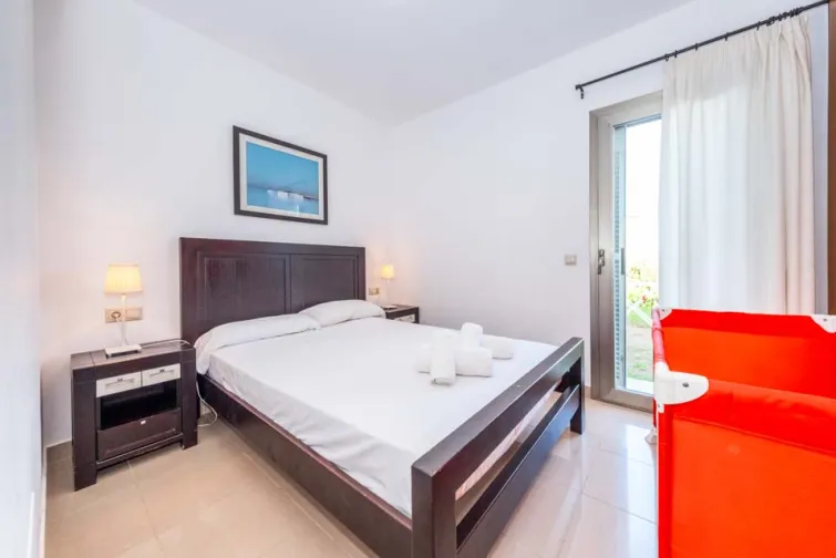 Bedroom-0
