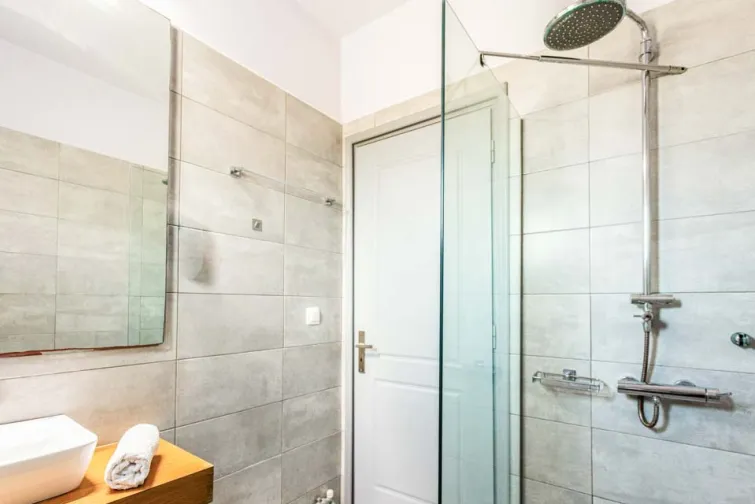Shower Room-0
