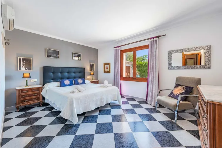 Bedroom-0