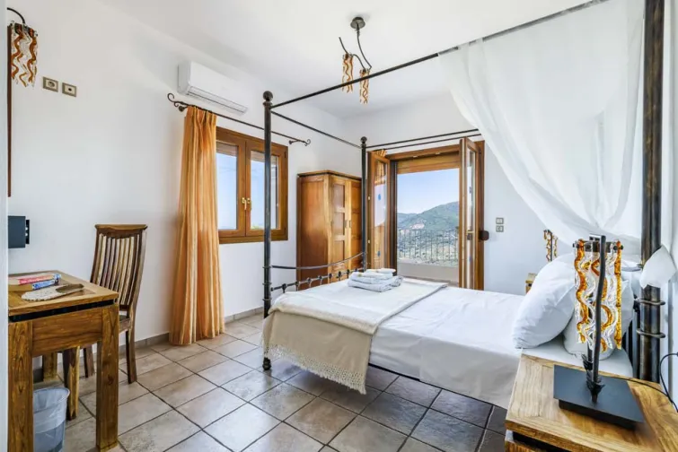 Bedroom-0