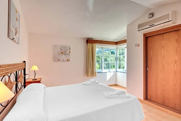 Bedroom-0