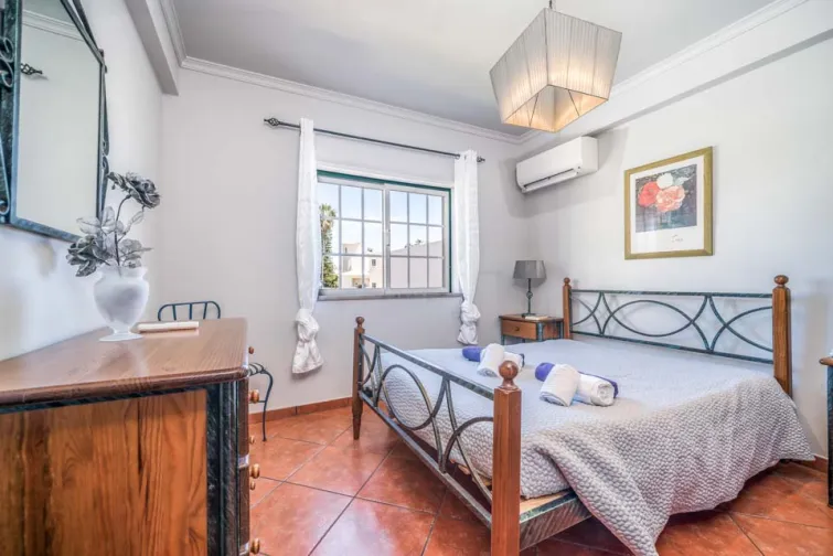 Bedroom-0