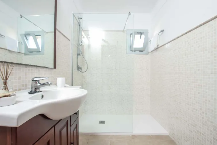Shower Room-0