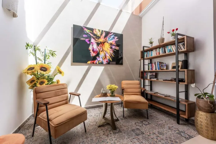 Gallery Slide