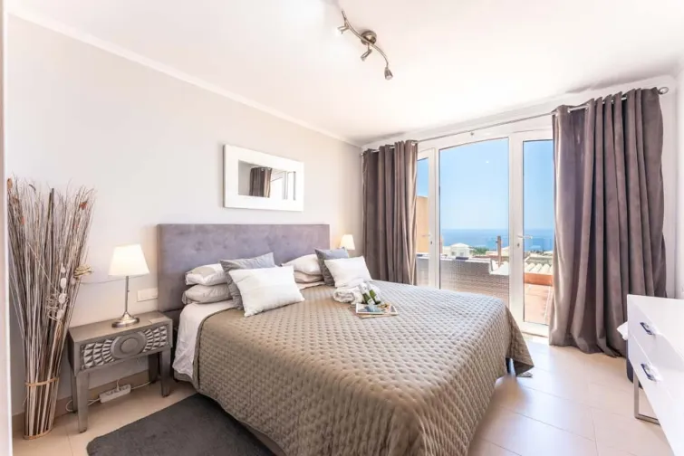 Bedroom-0