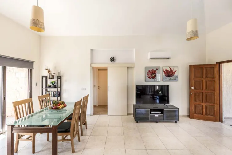 Dining Room-0