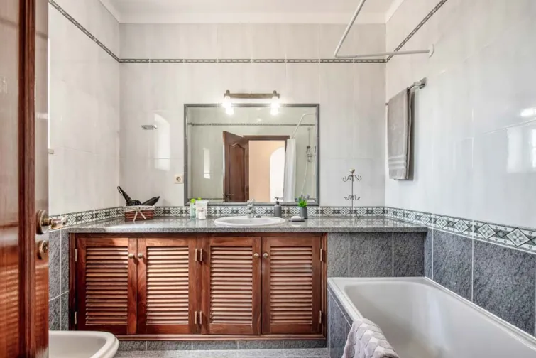 Bathroom-0