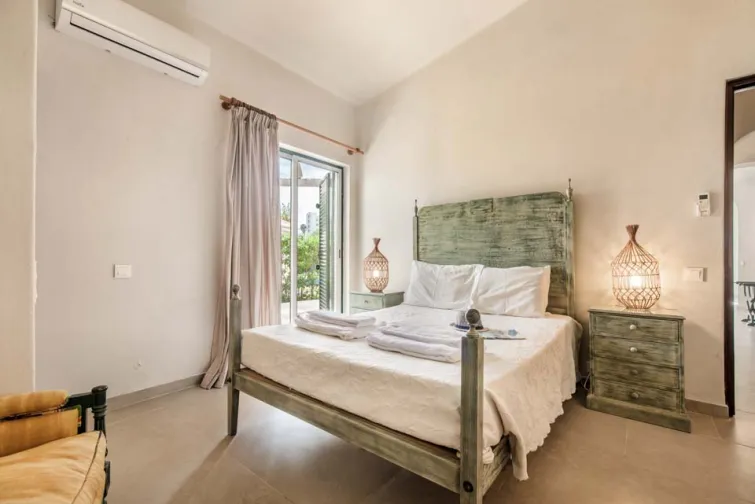 Bedroom-0
