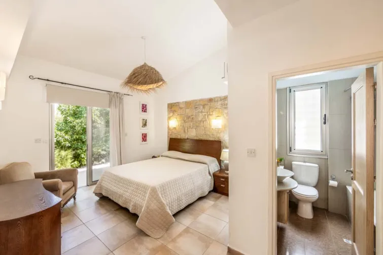Bedroom-0
