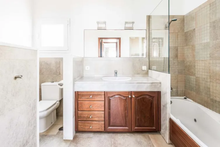 Bathroom-0