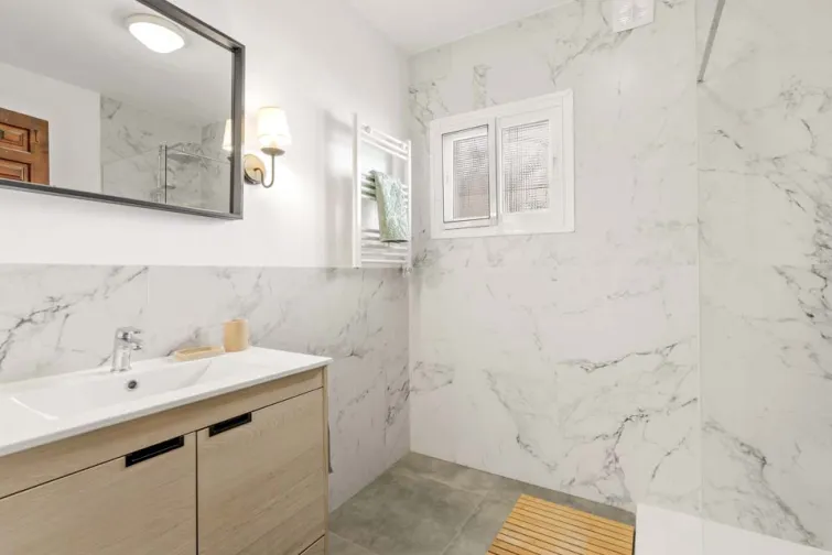 Shower Room-0
