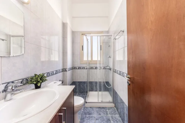 Shower Room-0