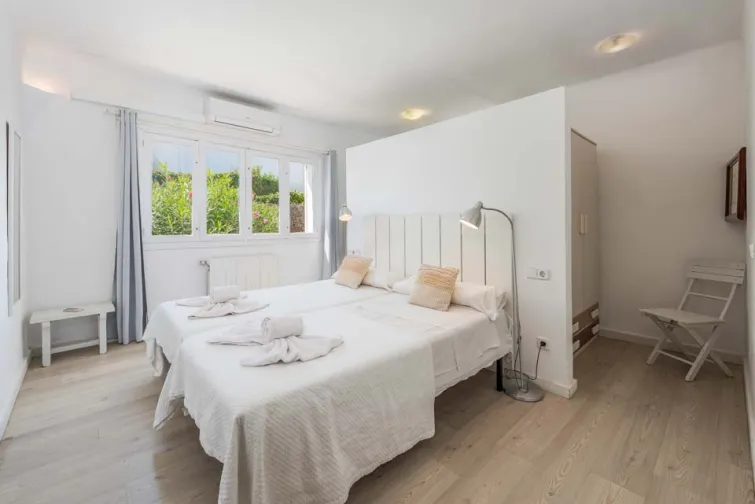 Bedroom-0