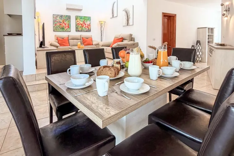 Dining Room-0