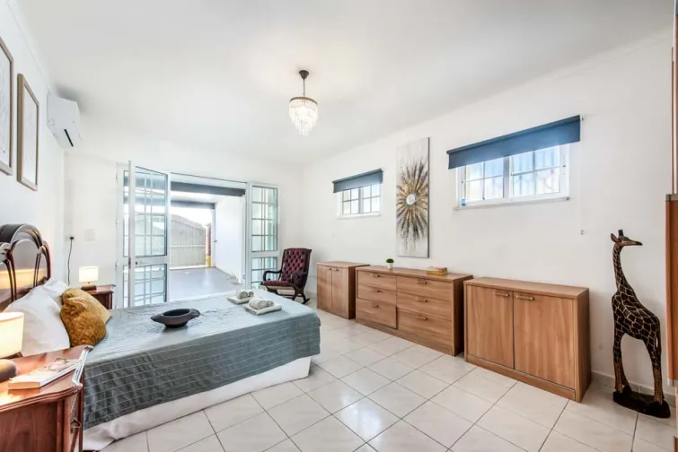 Bedroom-0