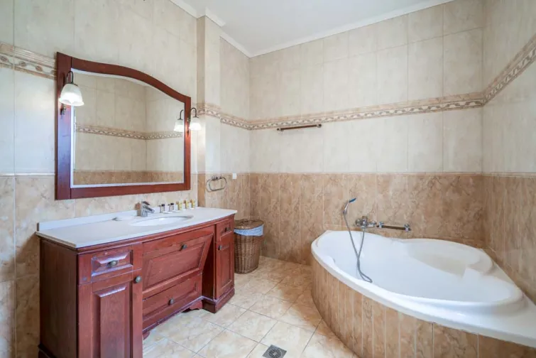 Bathroom-0