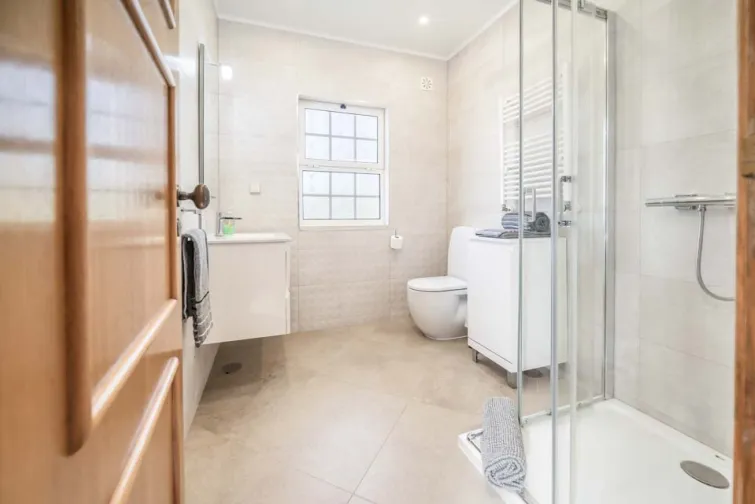 Shower Room-0