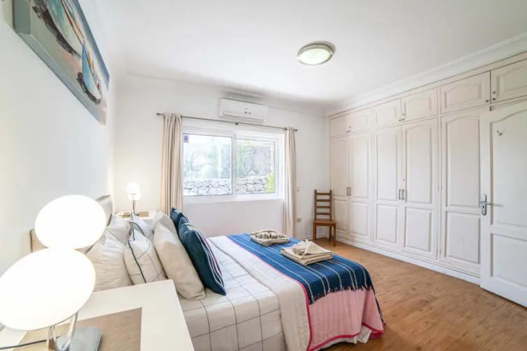 Bedroom-0