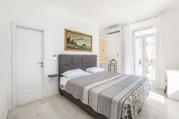 Ground Floor - Bedroom 1