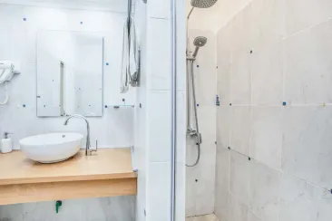 Shower Room-6