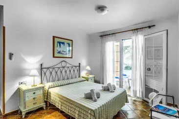 Bedroom-1