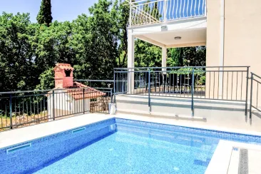Pool-2