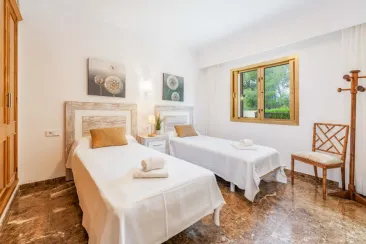 Ground Floor - Bedroom 3