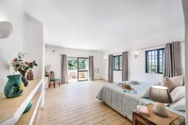 Ground Floor - Bedroom 1