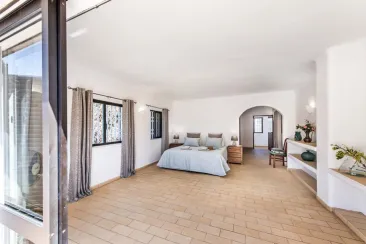 Bedroom-1
