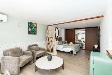 Lower Ground Floor - Annex - Bedroom 1