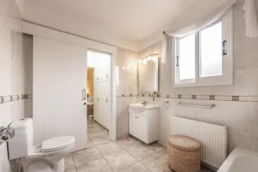 Bathroom-2