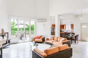 Lounge-3