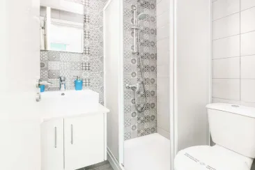 Shower Room-1