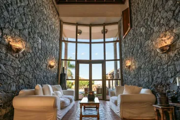 Lounge-1