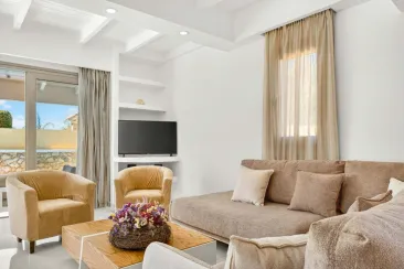 Lounge-1