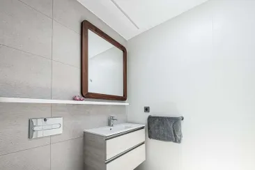 Shower Room-3