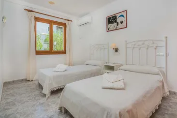 Ground Floor - Bedroom 3